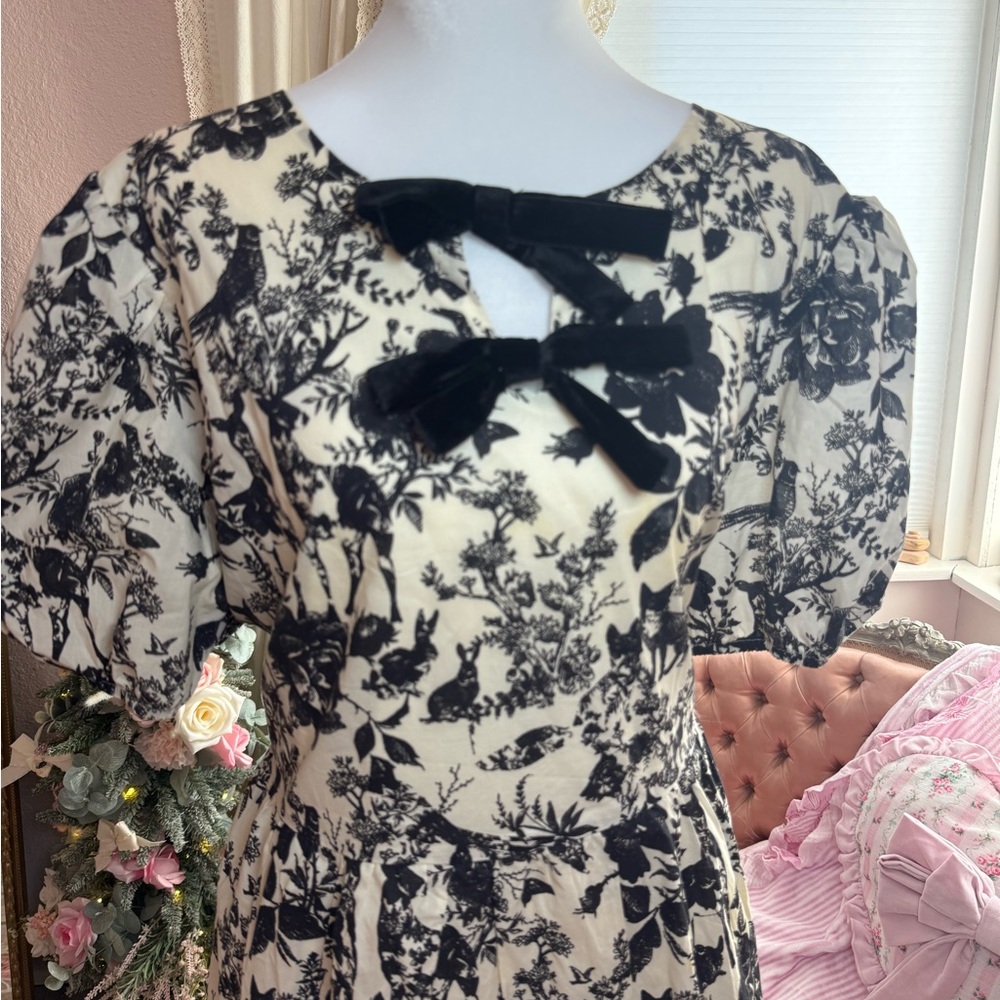 Chic Soul Black and Cream Floral Dress - Picture 3 of 3